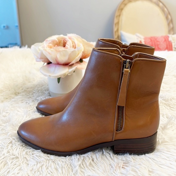NEW NATURALIZER Robyn Tan Leather Heel Ankle bootie women size 6 - Picture 10 of 11